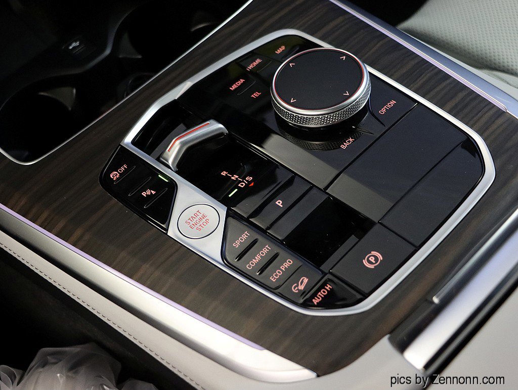 New 2026 BMW X5 xDrive40i w/ Climate Comfort Package AWD/4WD image 26