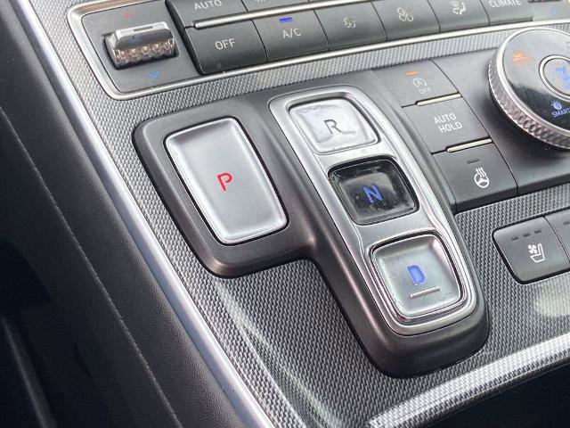 Used 2022 Hyundai Santa Fe Limited w/ Cargo Package image 12