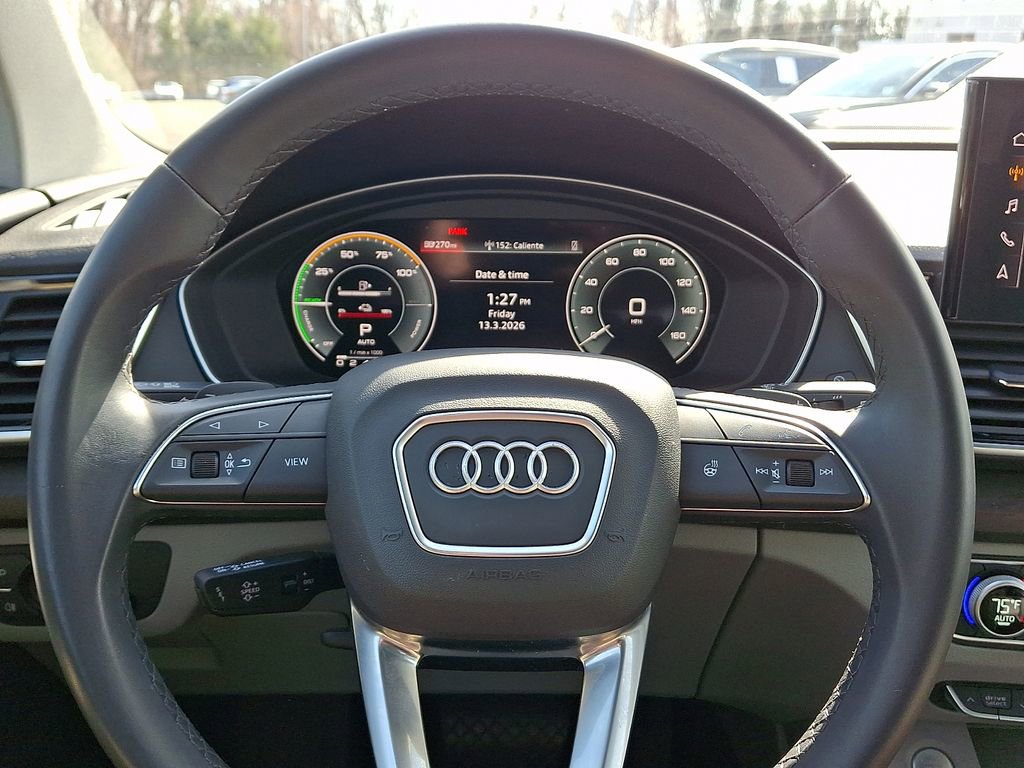 Used 2023 Audi Q5 e Premium w/ Convenience Package image 23