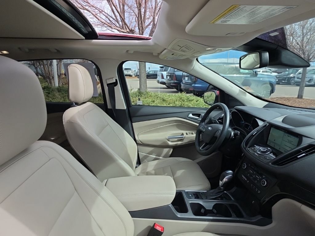 Used 2019 Ford Escape Titanium image 35