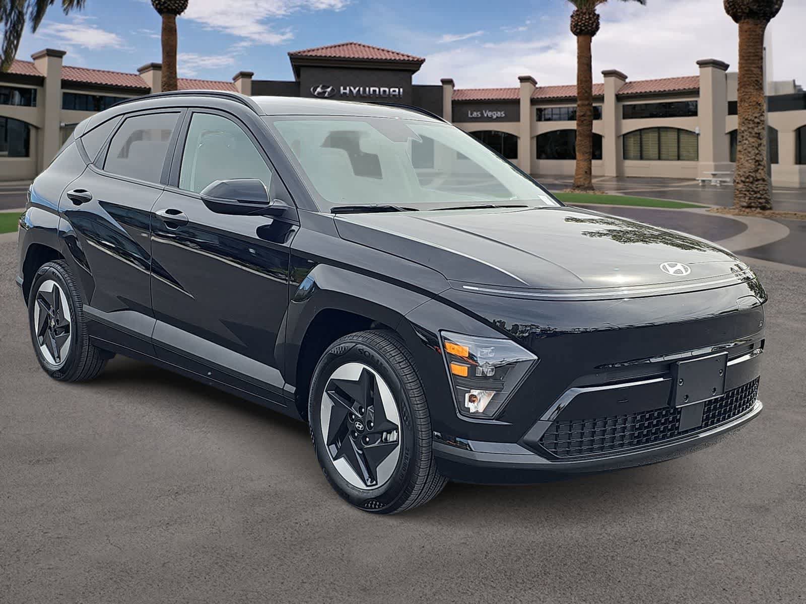 Certified 2025 Hyundai Kona SEL FWD image 2