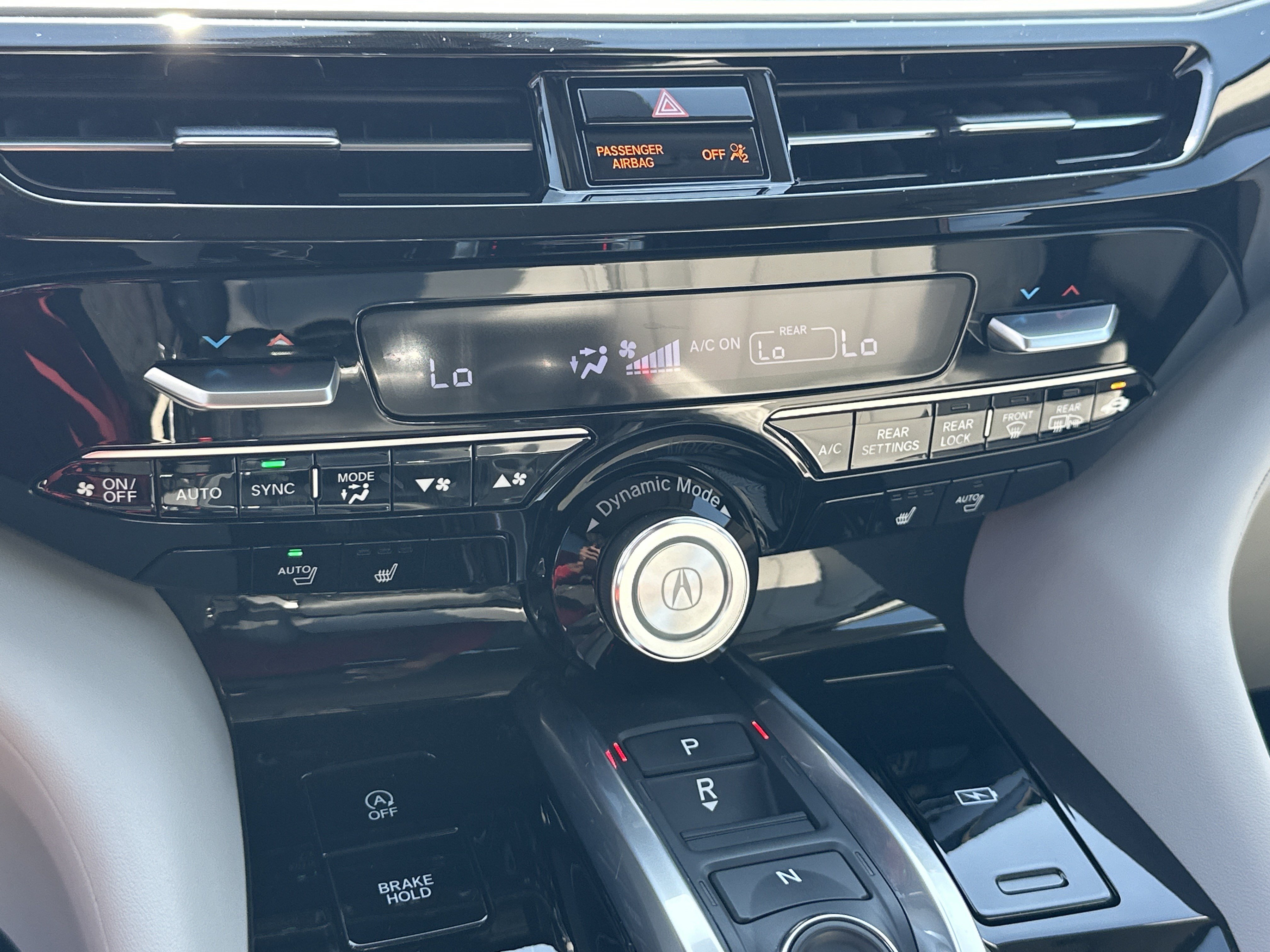 Certified 2024 Acura MDX w/ Technology Package FWD image 36