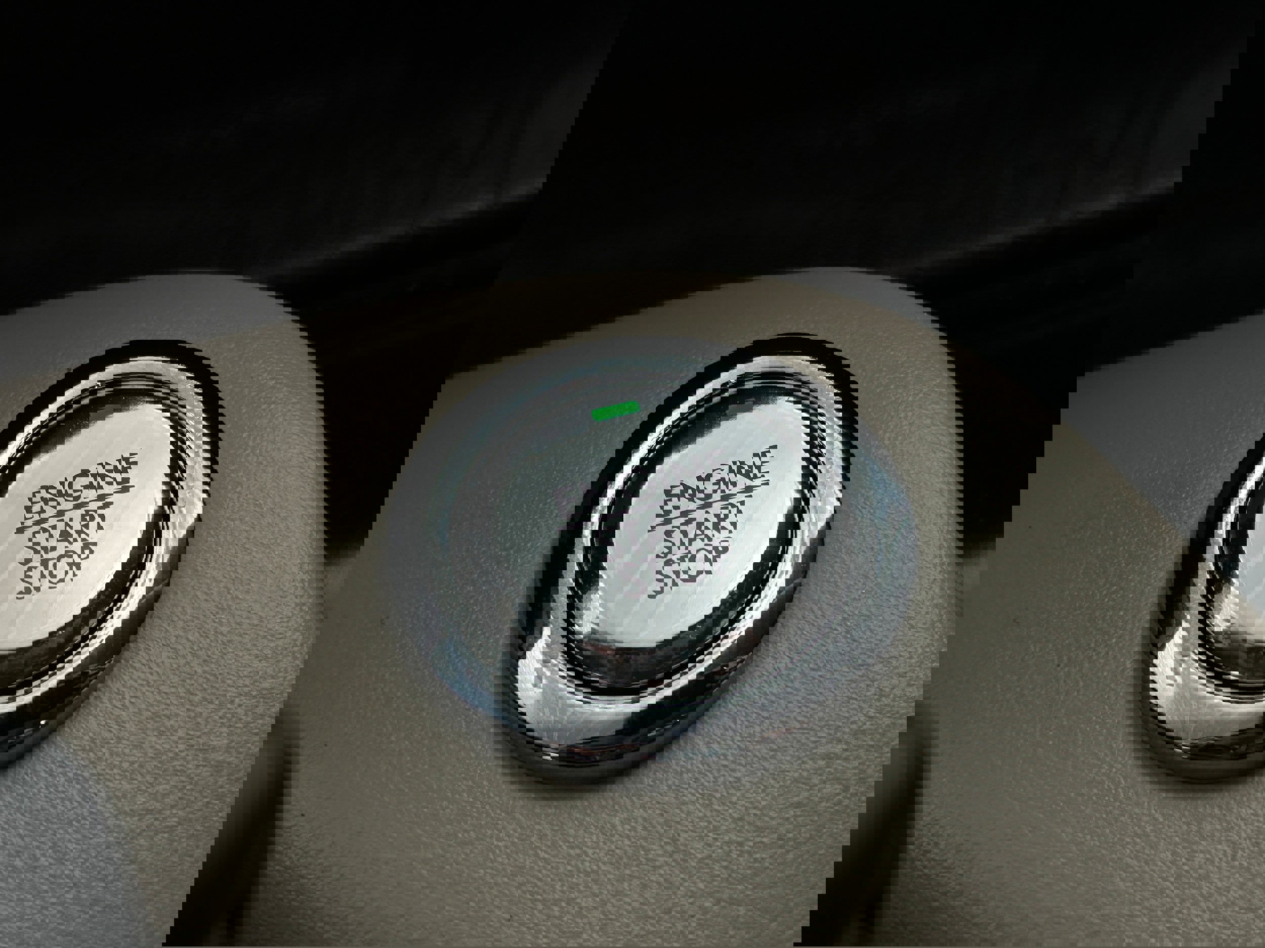 Used 2020 Lincoln Aviator Reserve w/ Class IV Trailer Tow Package image 11