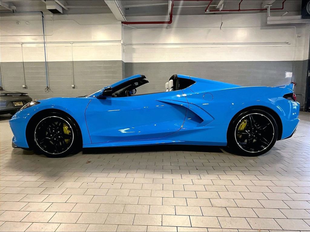 Used 2020 Chevrolet Corvette Stingray Preferred Cpe w/ 2LT Preferred Equipment Group image 2