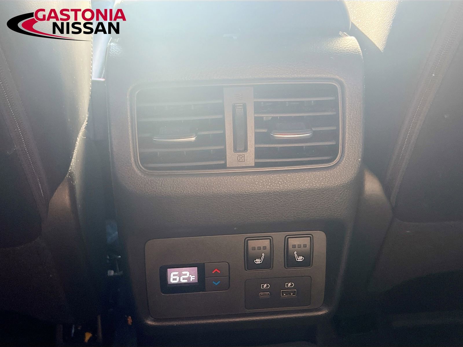 Used 2021 Nissan Rogue Platinum image 34