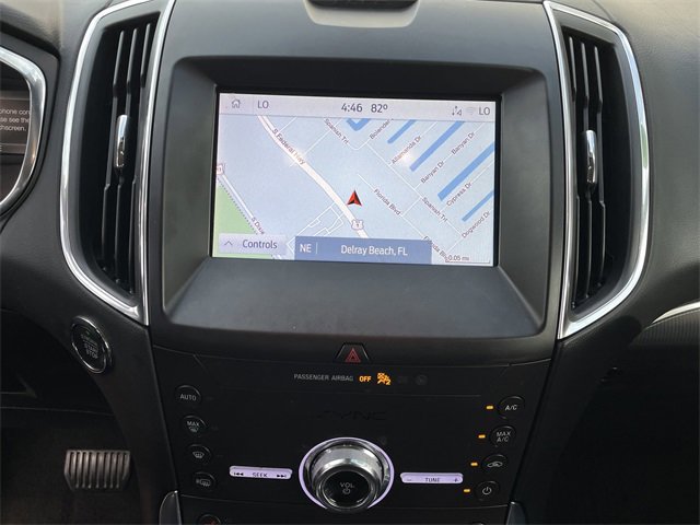 Used 2020 Ford Edge Titanium image 21