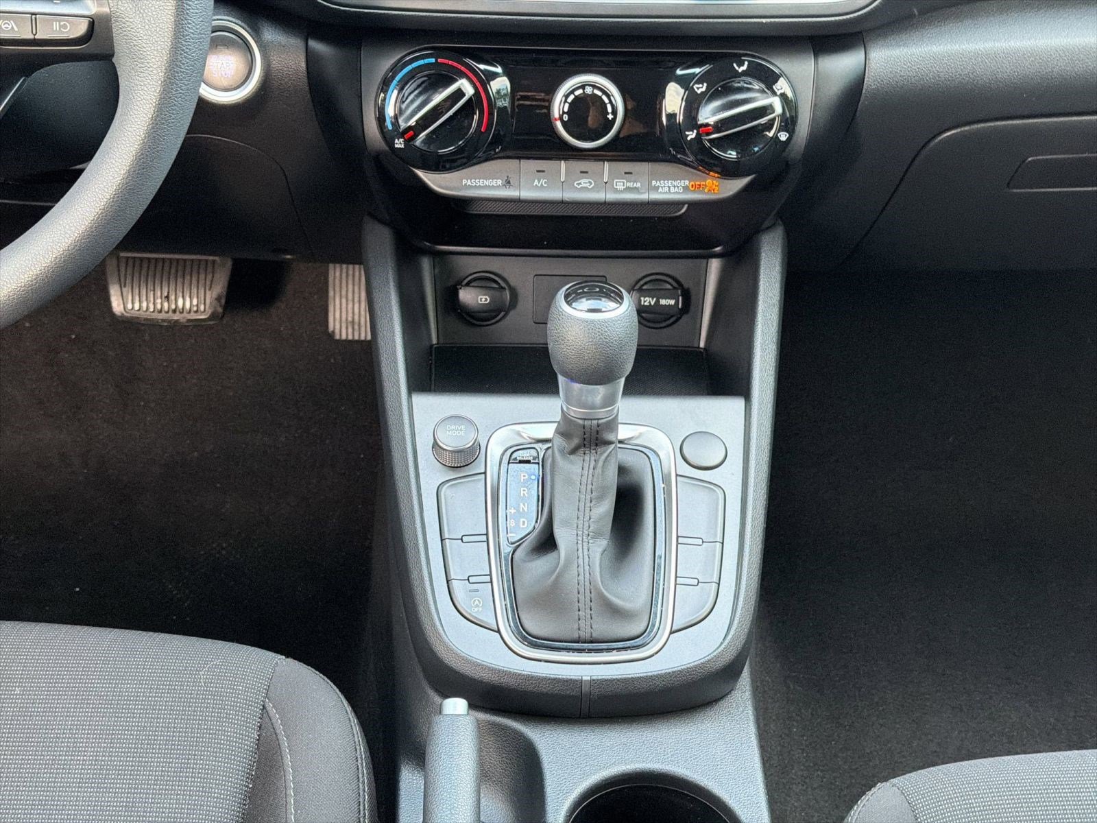 Used 2022 Hyundai Kona SEL FWD image 17
