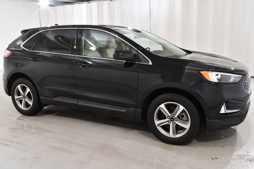 Used 2023 Ford Edge SEL w/ Convenience Package image 5