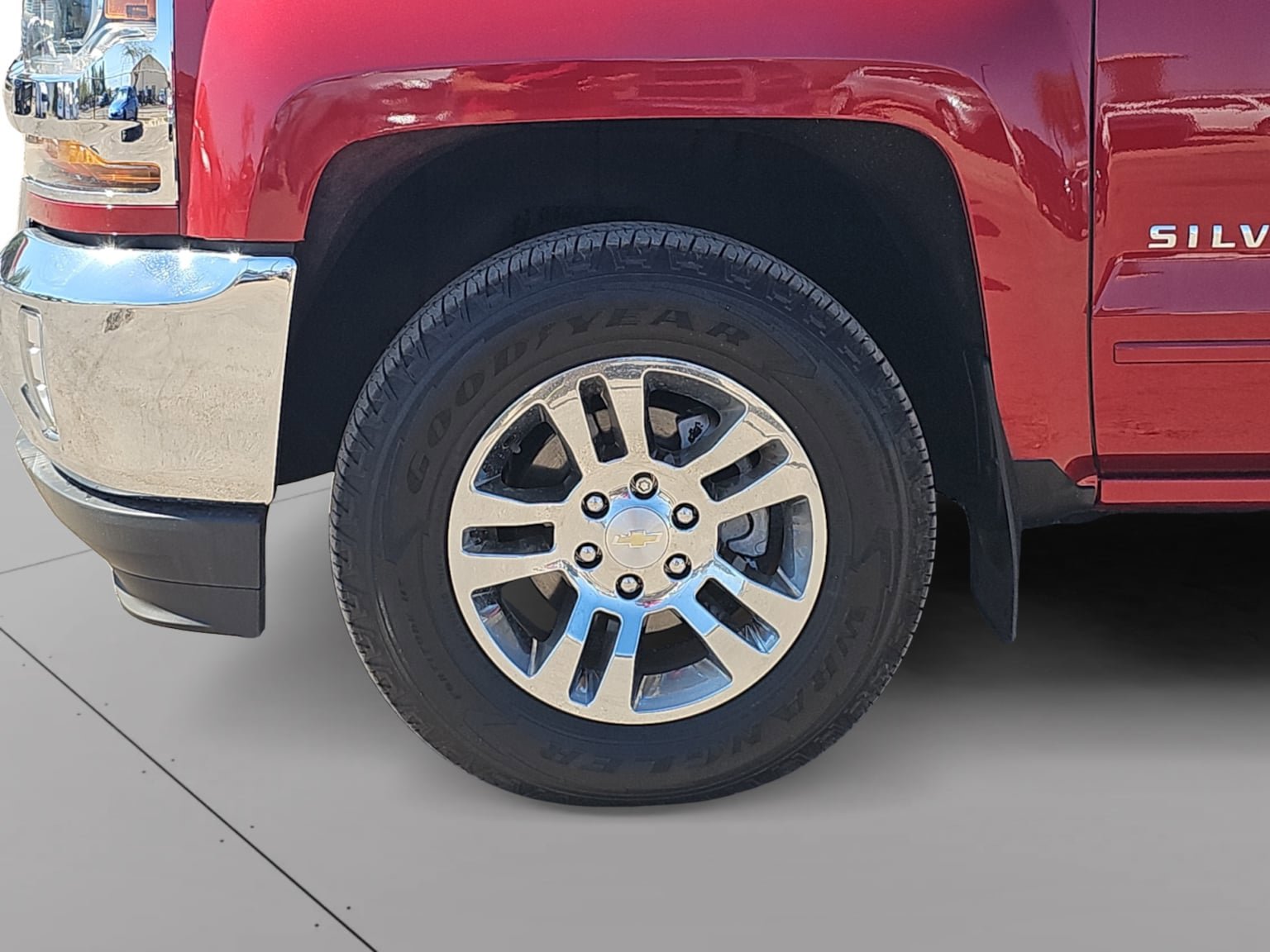 Used 2018 Chevrolet Silverado 1500 LT w/ All Star Edition AWD/4WD image 9