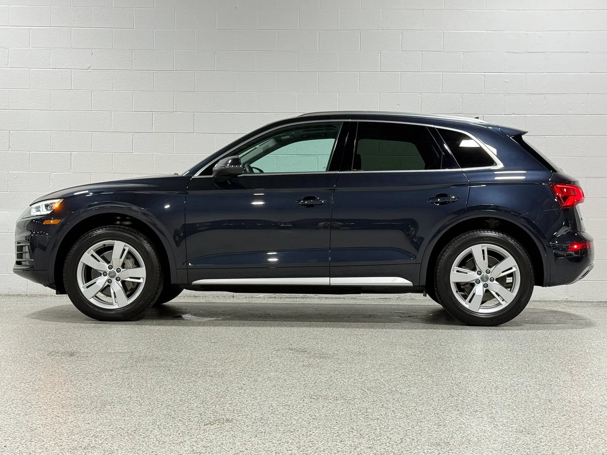 Used 2019 Audi Q5 2.0T Premium Plus AWD/4WD image 9