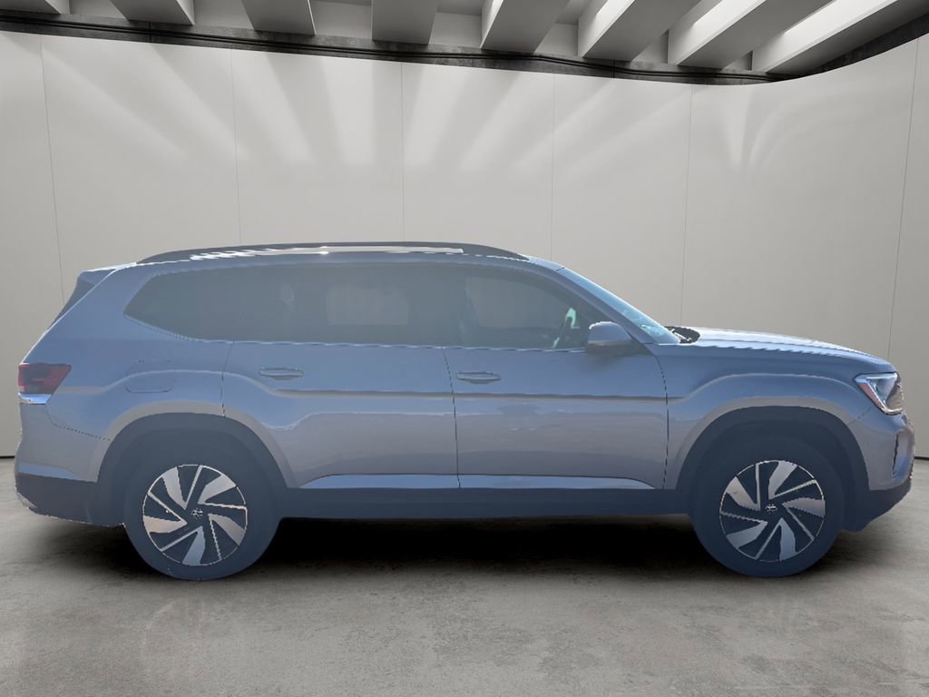 Used 2025 Volkswagen Atlas SE image 10