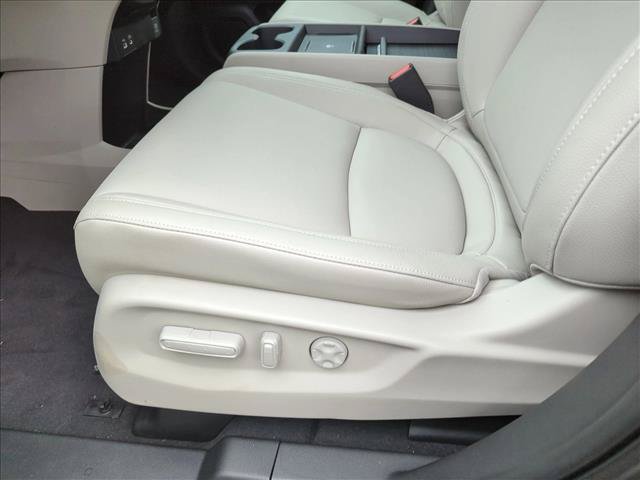 Certified 2026 Honda Odyssey EX-L image 4