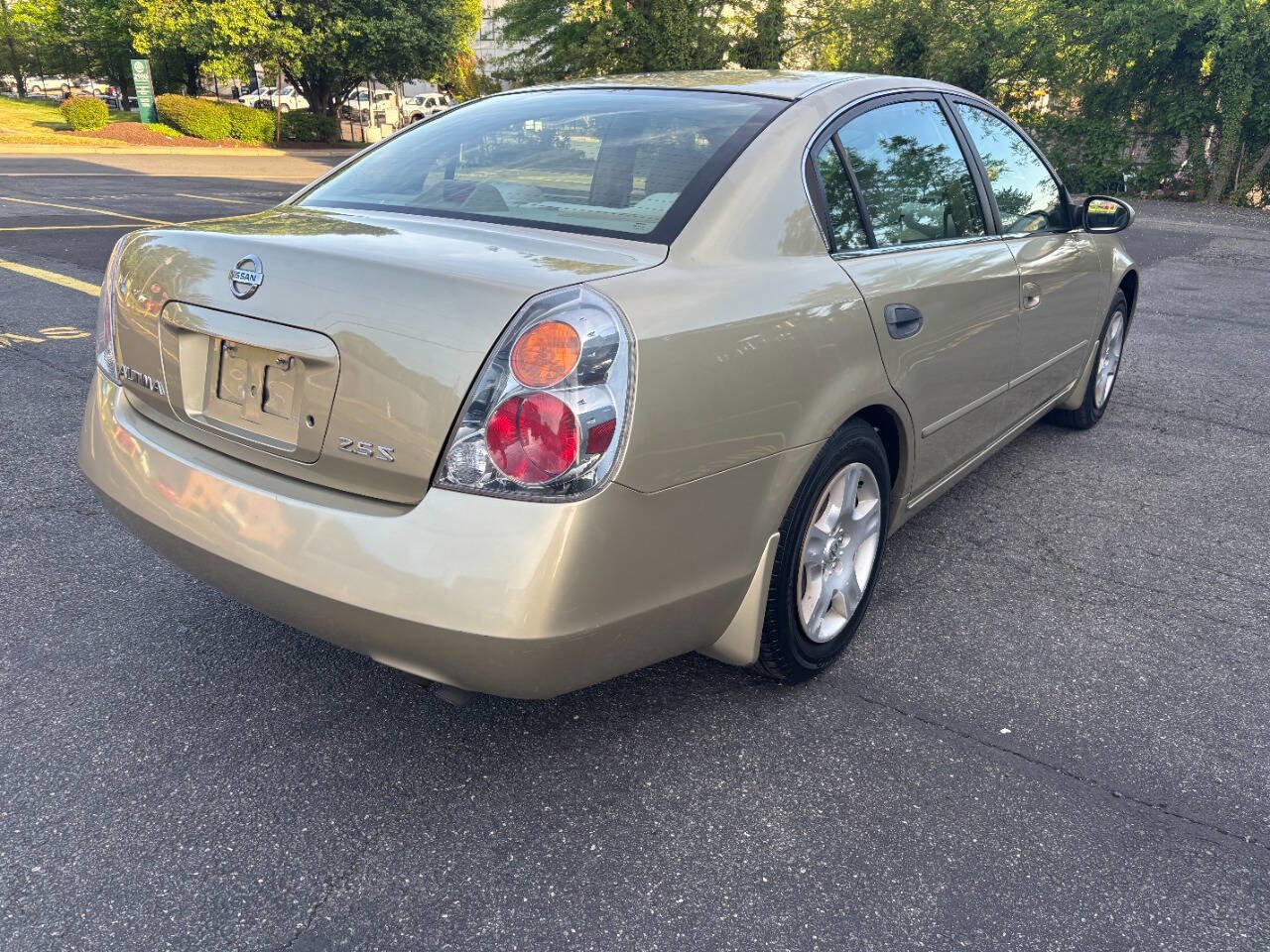 Used 2003 Nissan Altima 2.5 S FWD image 5