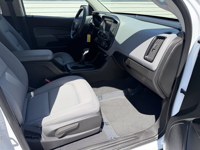 Used 2022 Chevrolet Colorado W/T w/ Custom Special Edition AWD/4WD image 30