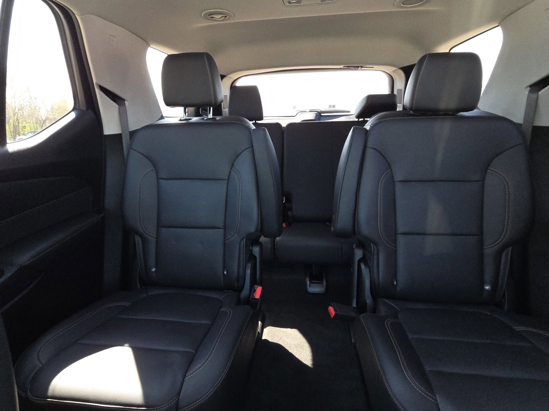 Used 2021 Chevrolet Traverse Premier w/ Redline Edition image 25