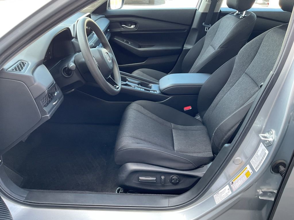 Used 2024 Honda Accord EX image 10