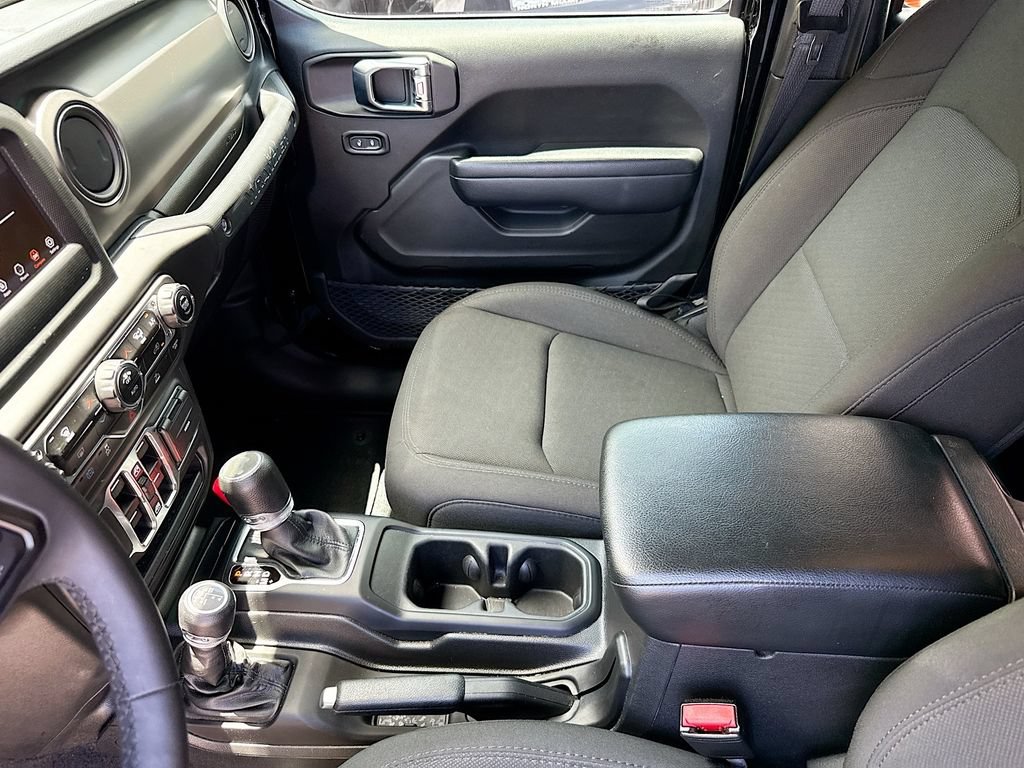 Certified 2023 Jeep Wrangler Unlimited AWD/4WD image 26