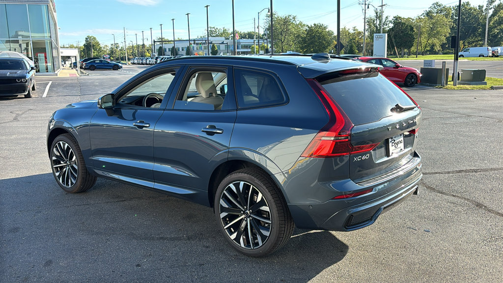 New 2027 Volvo XC60 B5 Ultra AWD/4WD image 3