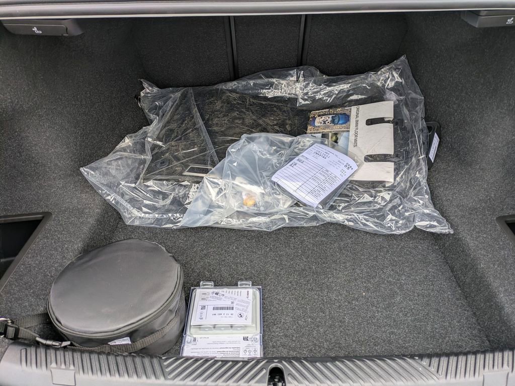 New 2026 BMW 530i xDrive w/ M Sport Package image 34