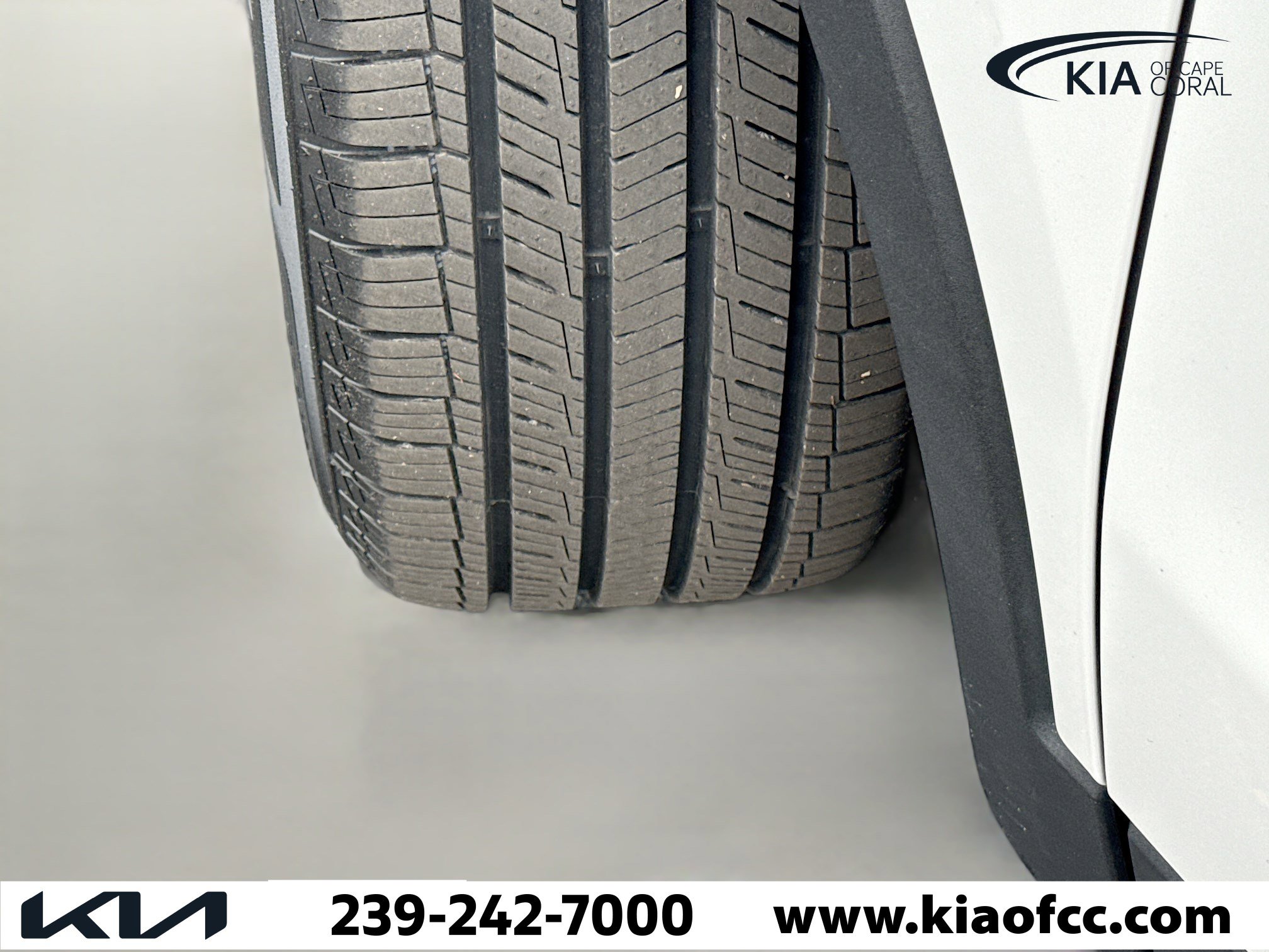 Used 2023 Cadillac XT4 Luxury w/ Driver Awareness Package image 41