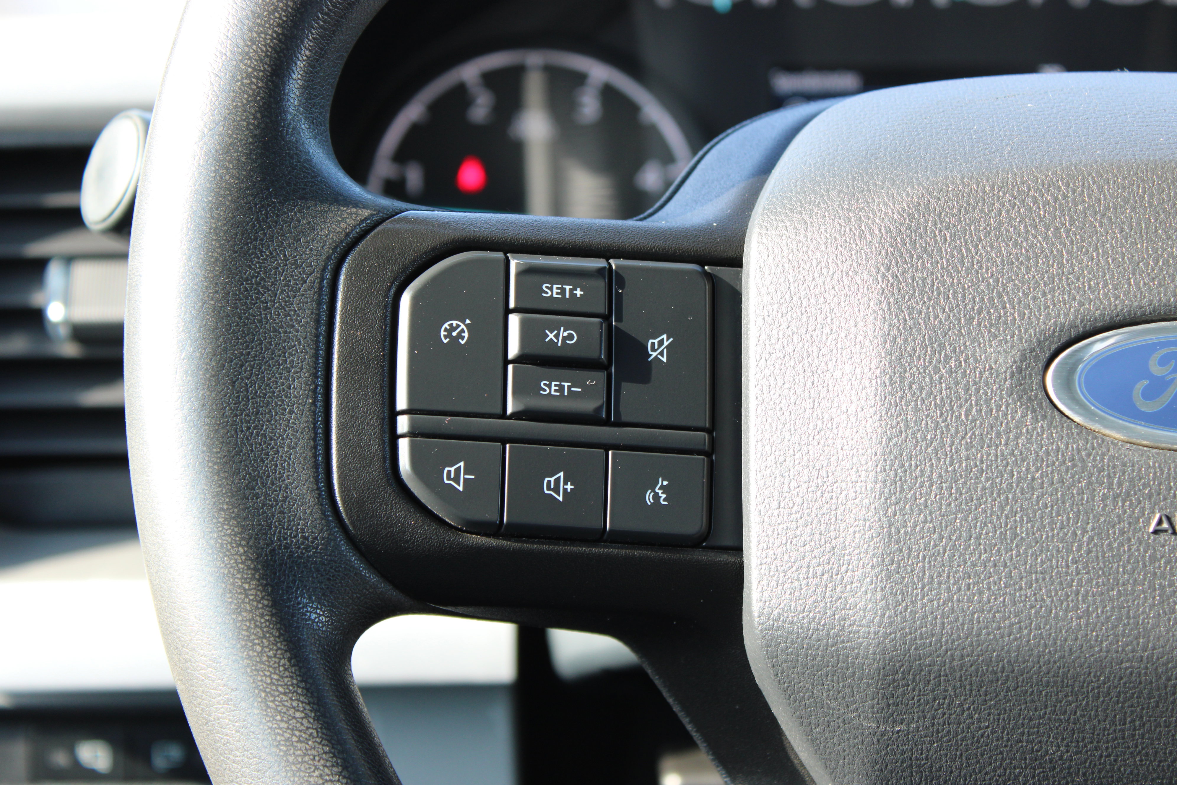 Used 2023 Ford F350 XLT image 22