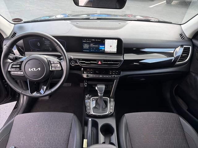 Used 2025 Kia Seltos S AWD/4WD image 14