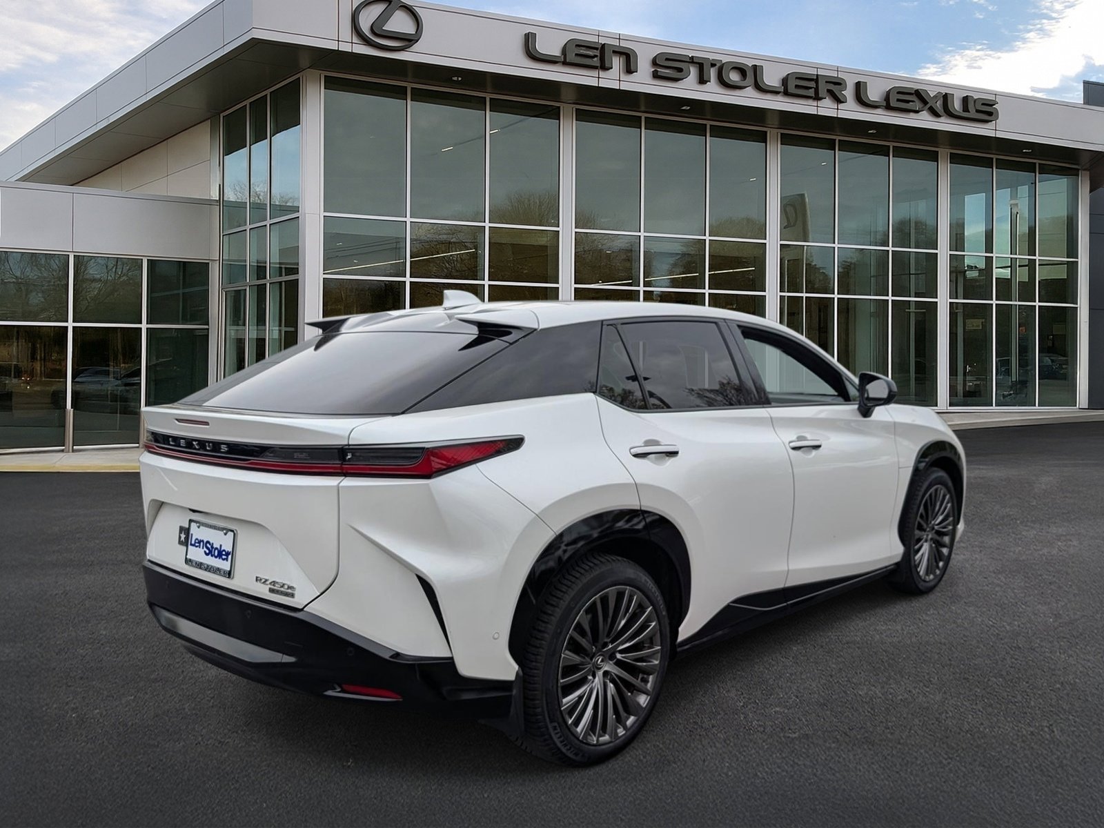 Used 2023 Lexus RZ 450e Premium w/ Accessory Package (2T) AWD/4WD image 3