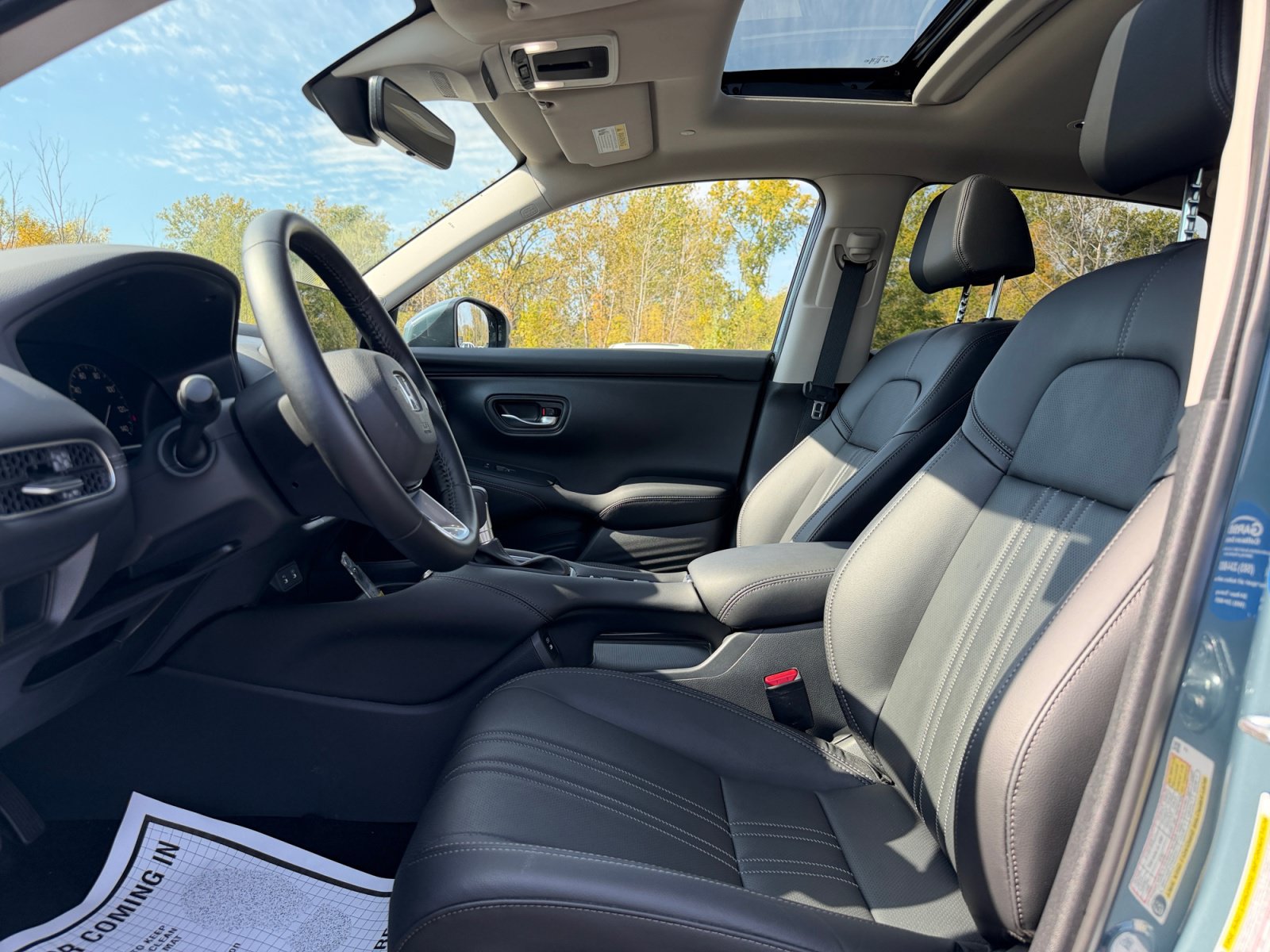 Used 2027 Honda HR-V EX-L image 5