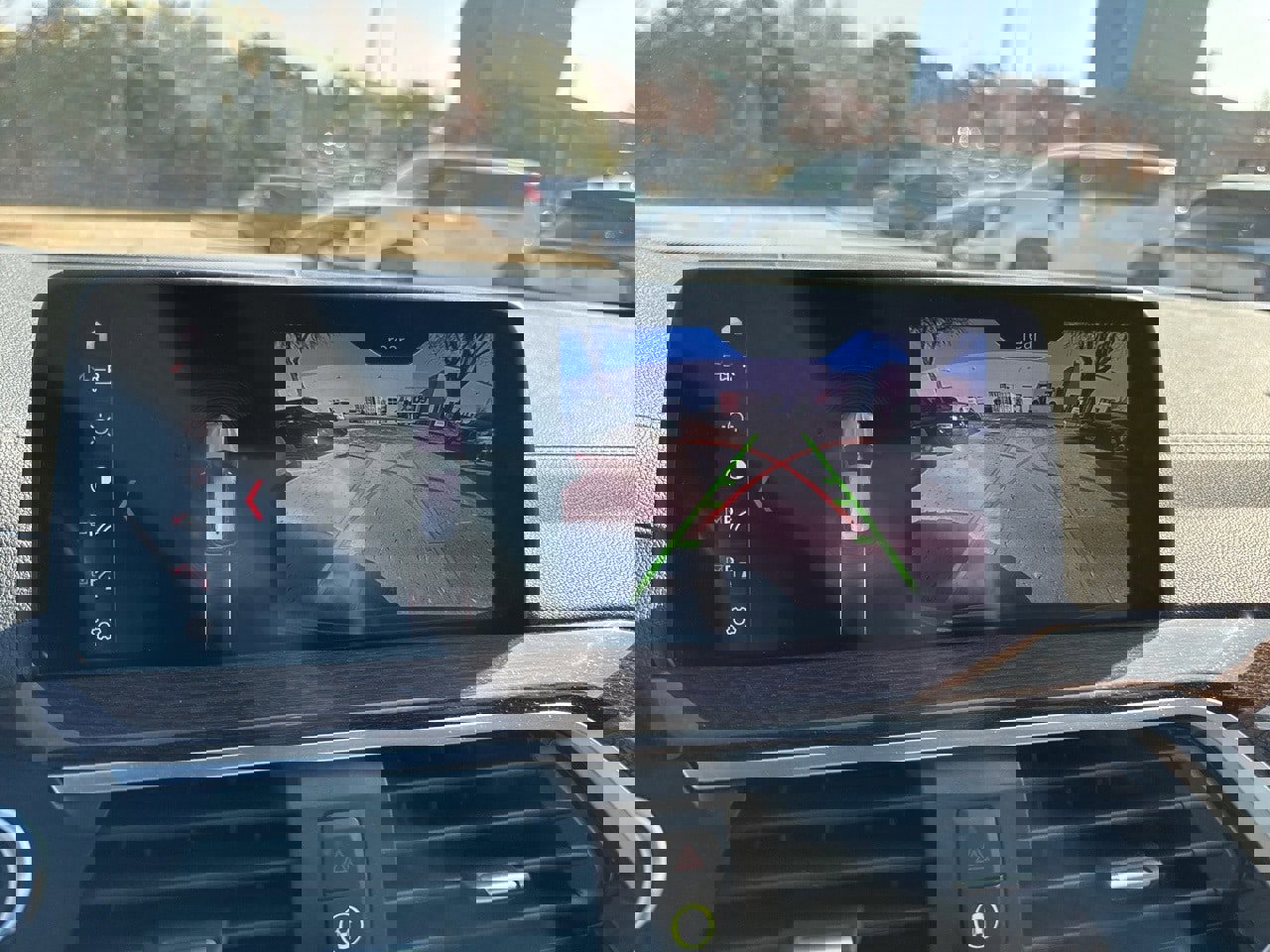 Used 2019 BMW X3 sDrive30i w/ Premium Package image 7