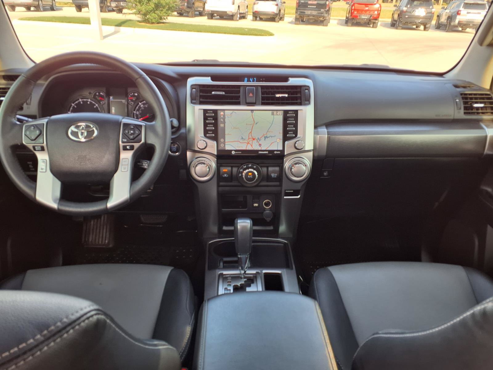 Used 2022 Toyota 4Runner SR5 Premium w/ Moonroof Package RWD image 11
