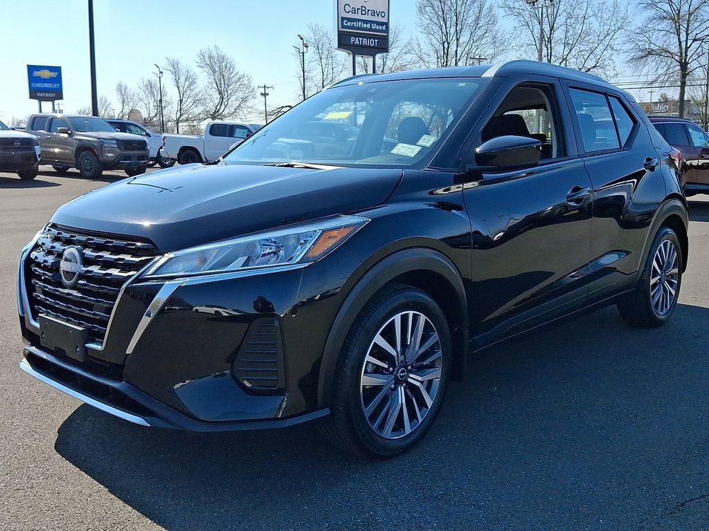 Certified 2023 Nissan Kicks SV FWD image 3
