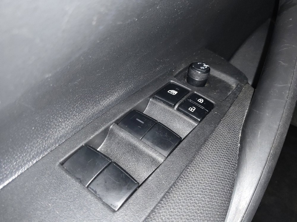 Used 2022 Toyota Corolla LE FWD image 27