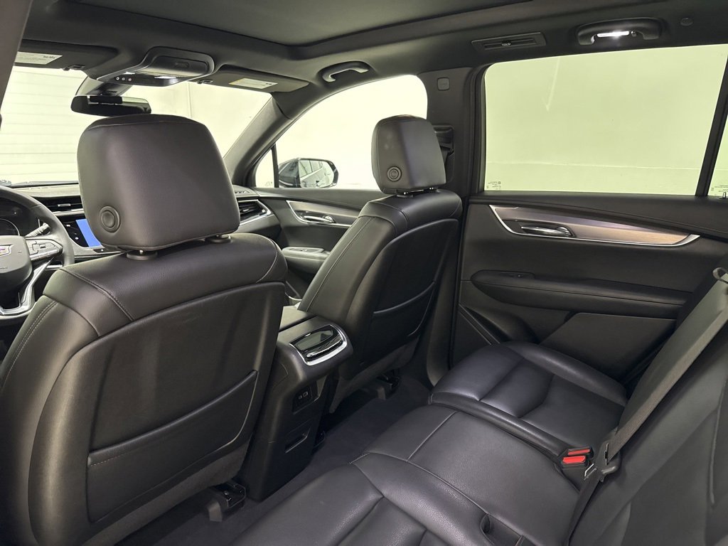 Used 2023 Cadillac XT6 Luxury image 27