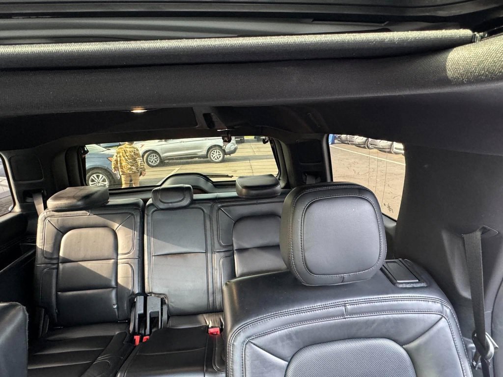 Used 2020 Lincoln Navigator Reserve w/ Equipment Group 208A Reserve AWD/4WD image 13