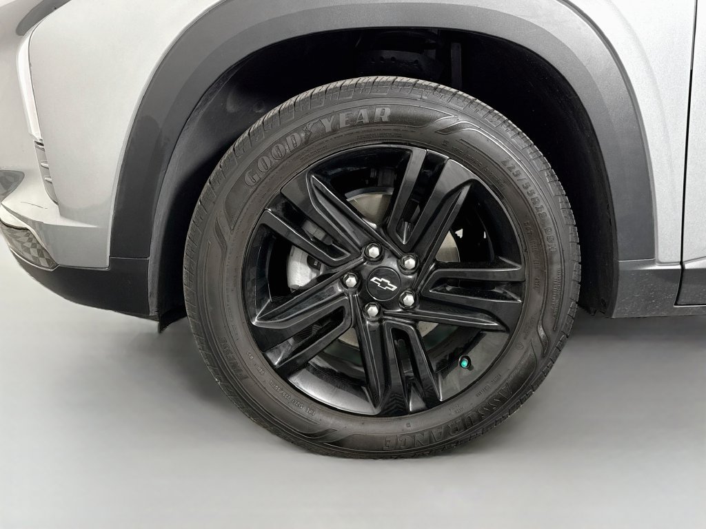 Used 2025 Chevrolet Trax ACTIV w/ Driver Confidence Package FWD image 27