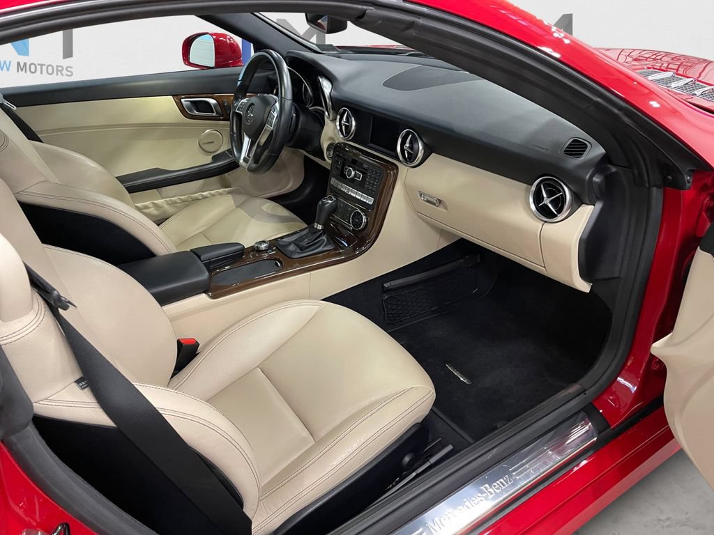 Used 2016 Mercedes-Benz SLK 350 image 13