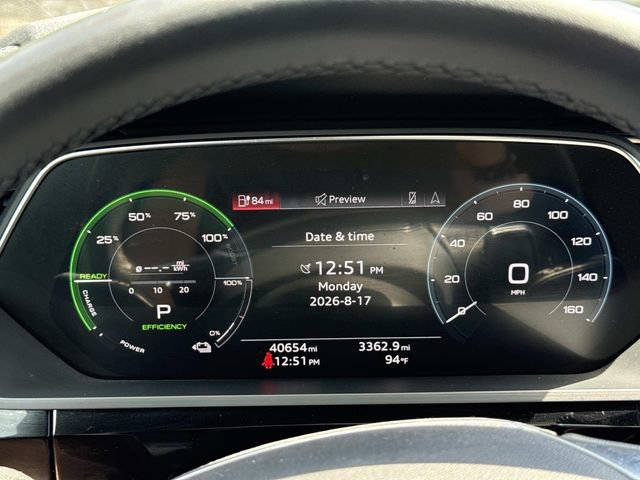 Used 2022 Audi e-tron Premium AWD/4WD image 28