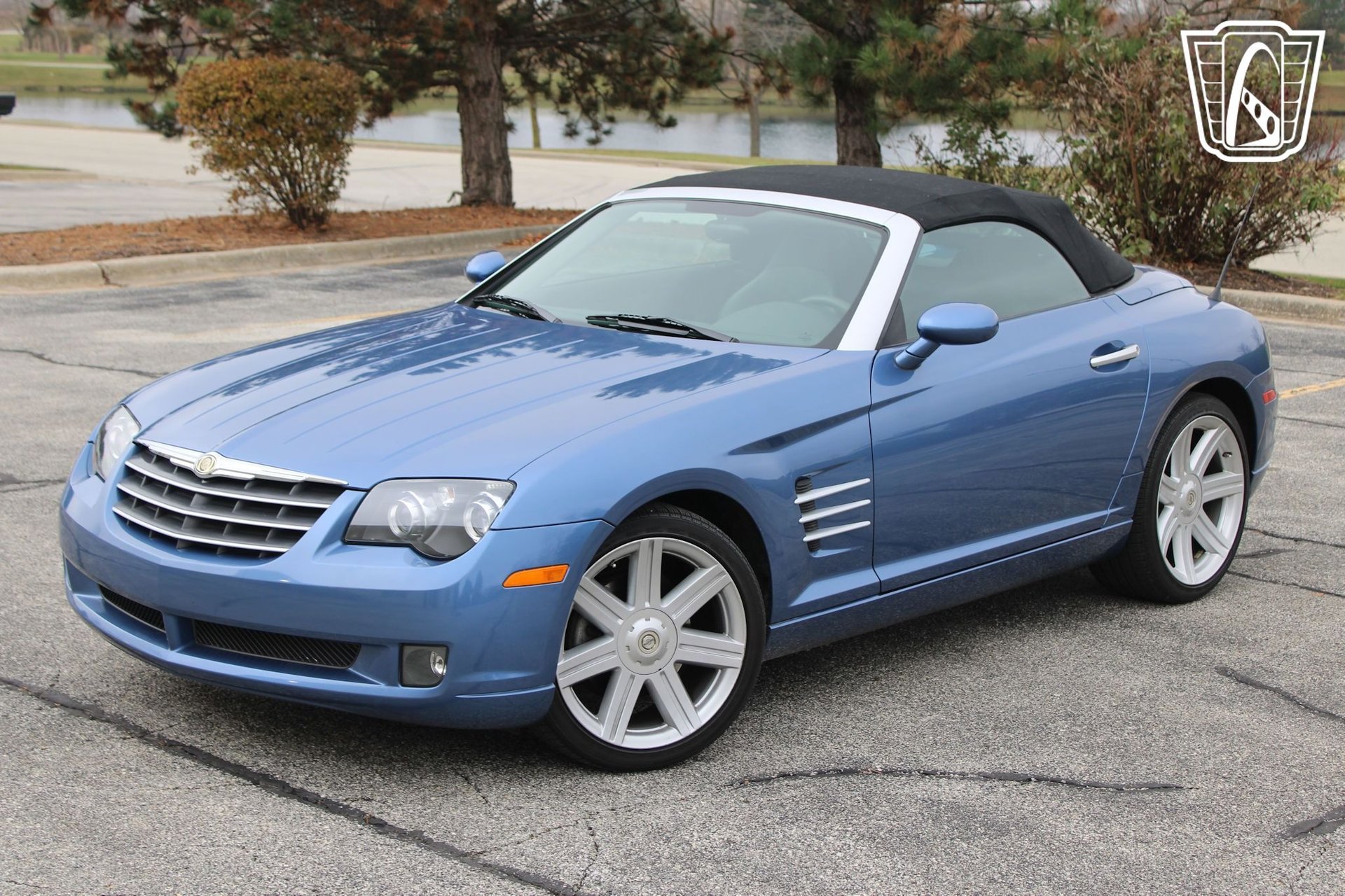 Used 2007 Chrysler Crossfire Limited image 3