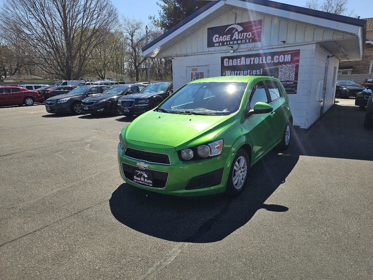 Used 2016 Chevrolet Sonic LT w/ Driver Confidence Package FWD image 3