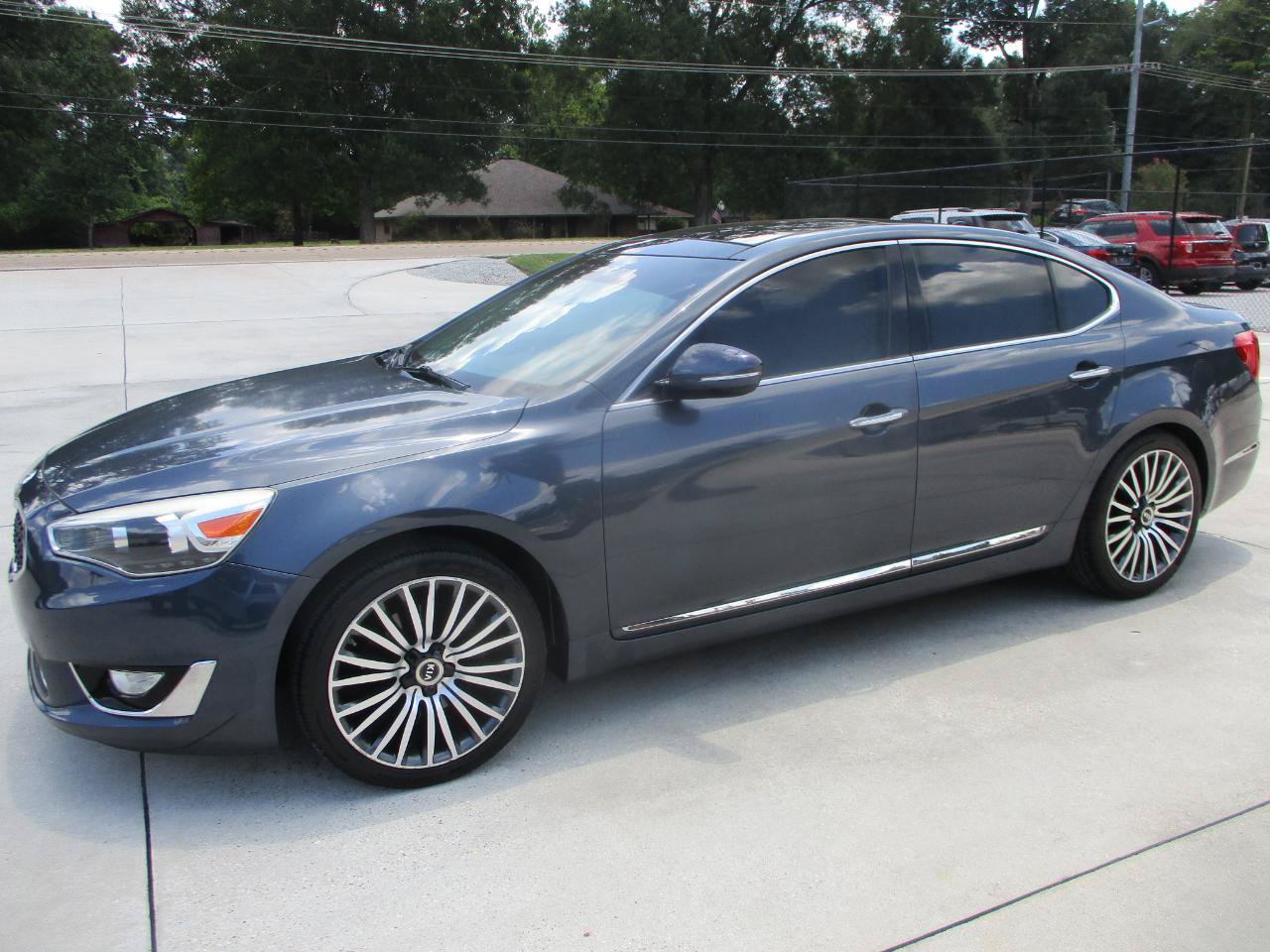 Used 2015 Kia Cadenza Premium w/ Technology Package FWD image 24