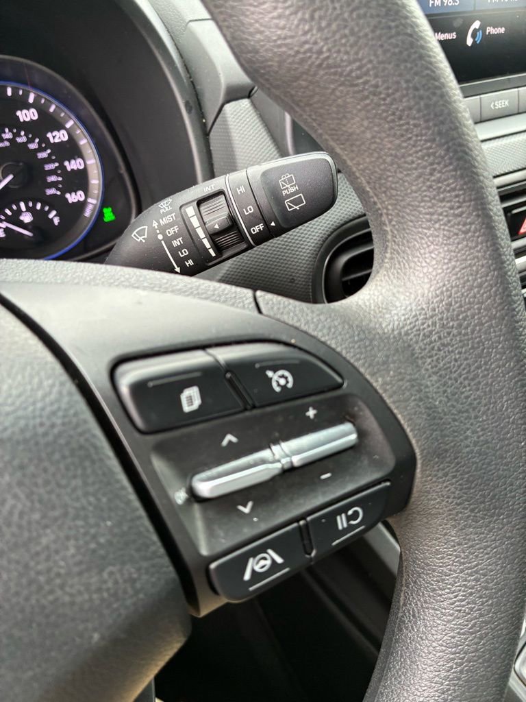 Used 2023 Hyundai Kona SEL image 27