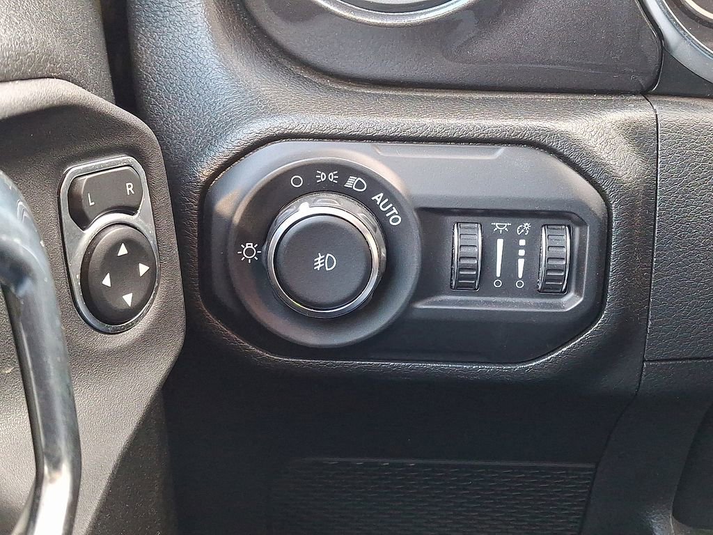 Used 2022 Jeep Wrangler Unlimited Sport image 27