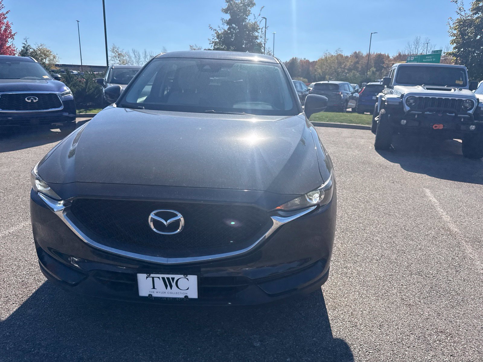 Used 2017 MAZDA CX-5 Touring AWD/4WD image 2