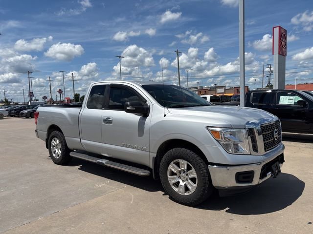 Certified 2018 Nissan Titan SV AWD/4WD image 2