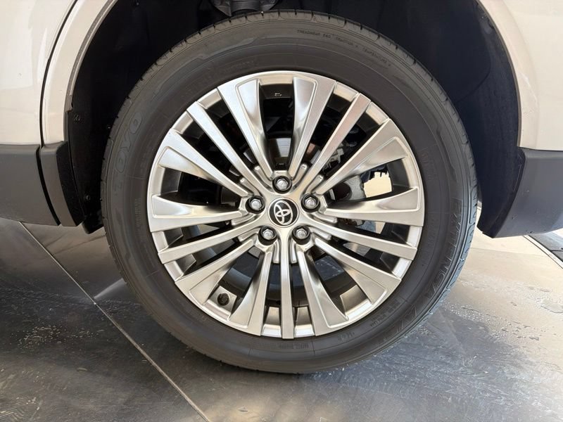 Used 2023 Toyota Venza Limited AWD/4WD image 42