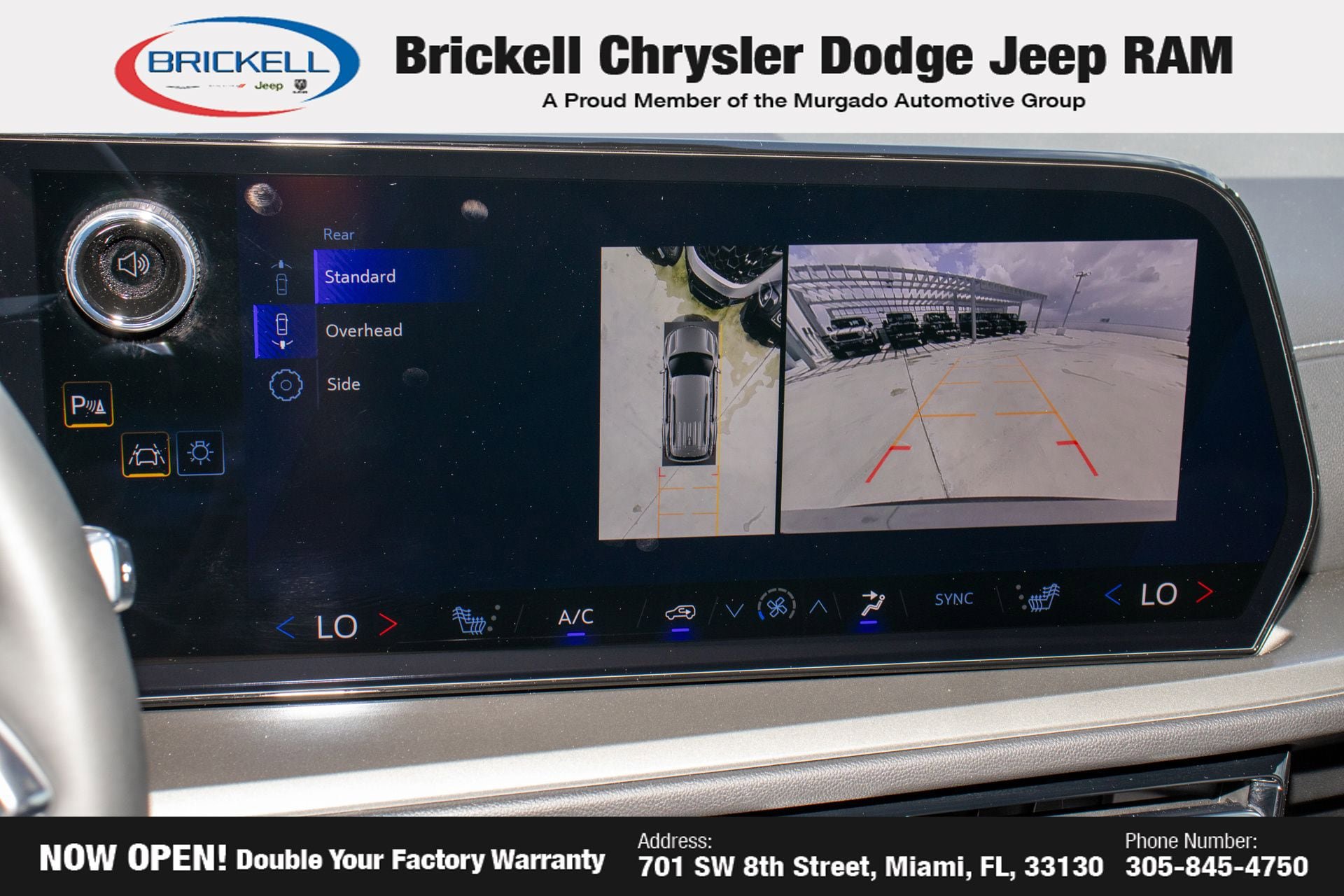 Used 2024 Chevrolet Traverse LT FWD image 35