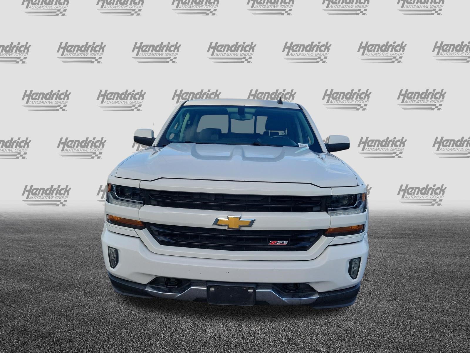 Used 2018 Chevrolet Silverado 1500 LT w/ All Star Edition AWD/4WD image 9