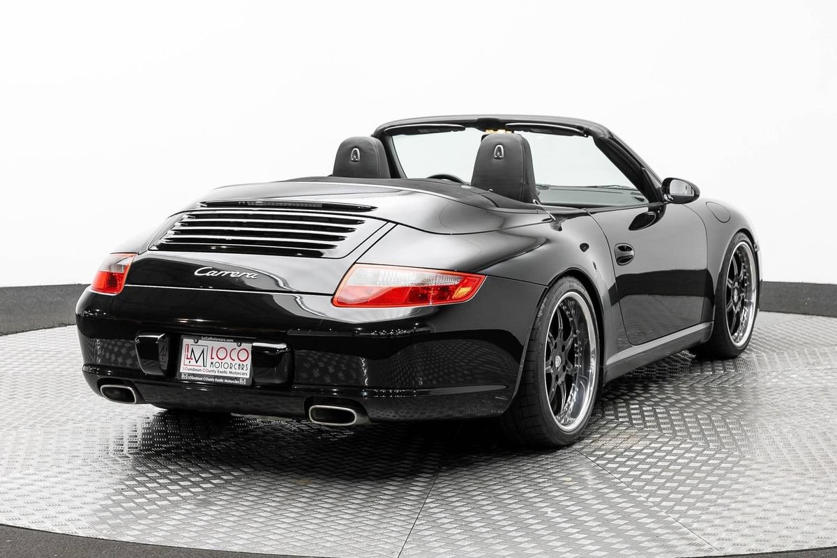 Used 2006 Porsche 911 Carrera RWD image 5