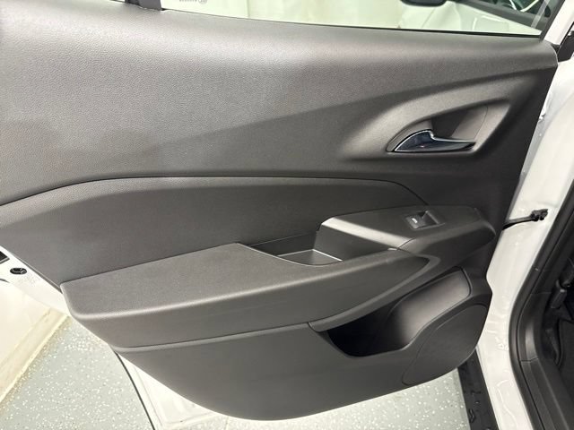 New 2026 Chevrolet Trax LT FWD image 17