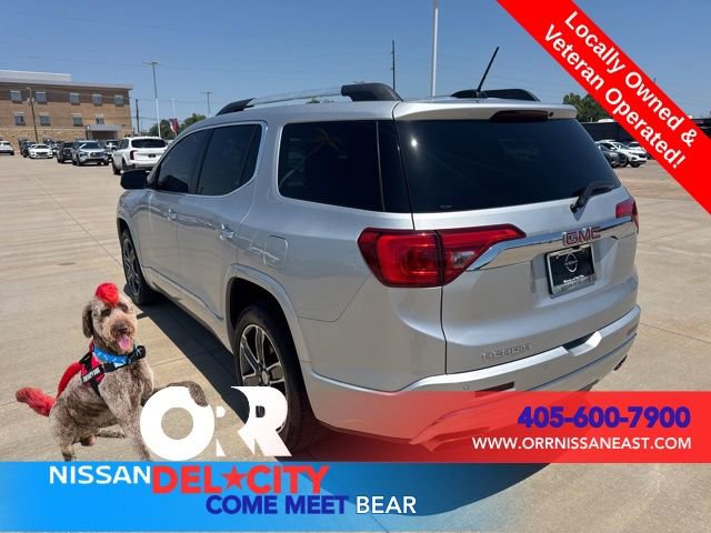Used 2018 GMC Acadia Denali w/ Technology Package FWD image 3